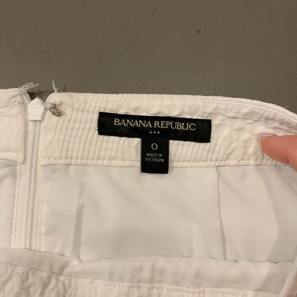 Banana Republic Pencil Skirt - Picture 4 of 7